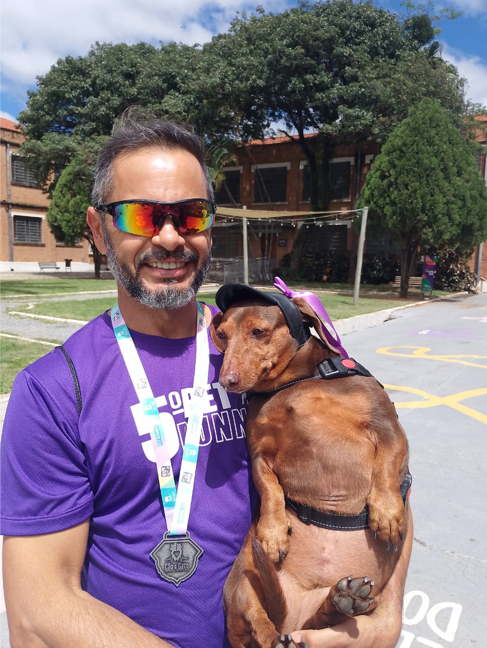 corredores com o cachorro